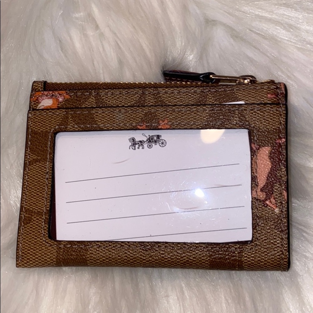 New Coach Card Holder - Picture 3 of 6